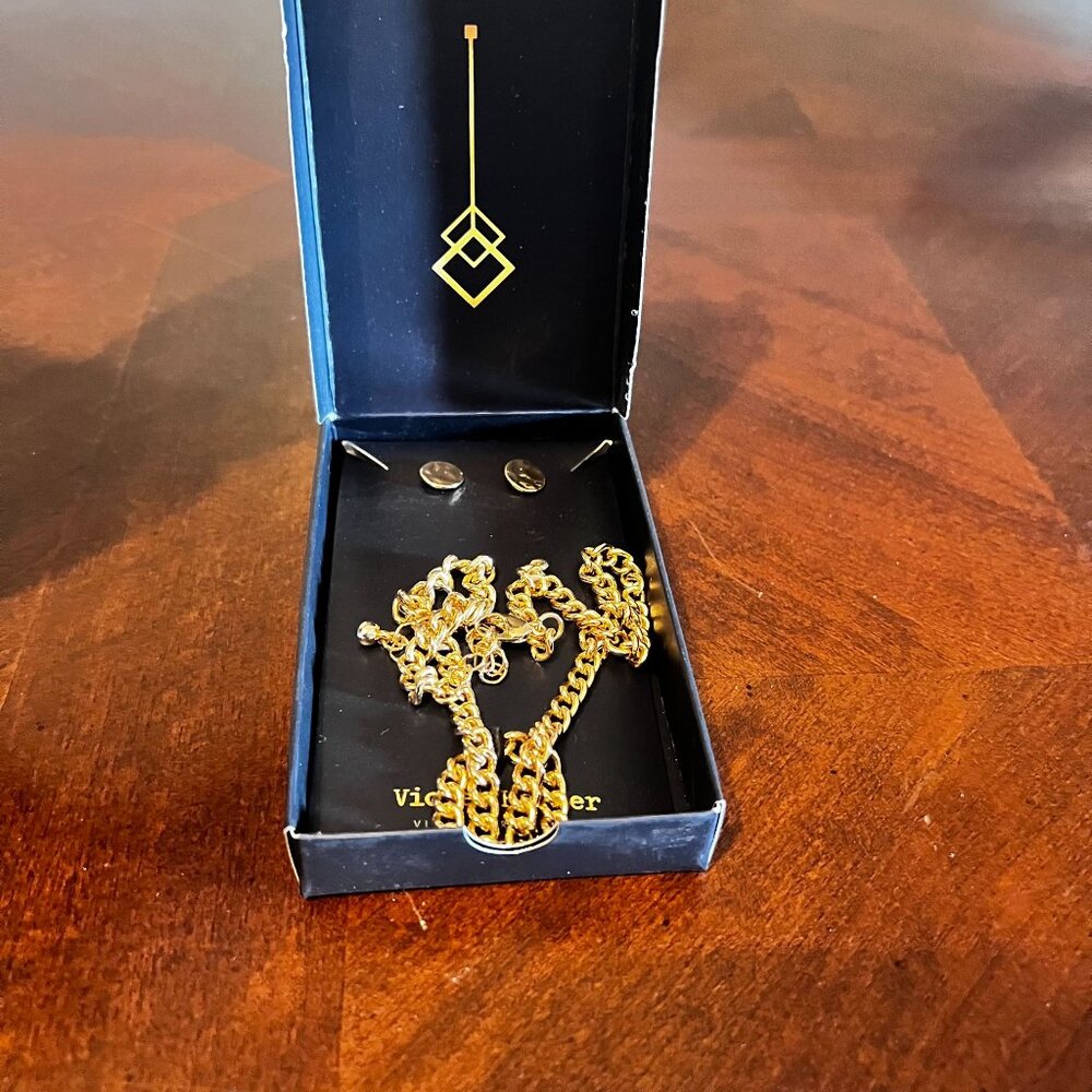 Violet Harper Gold-Tone Necklace & Earring Set‎ In Art Deco Gift Box